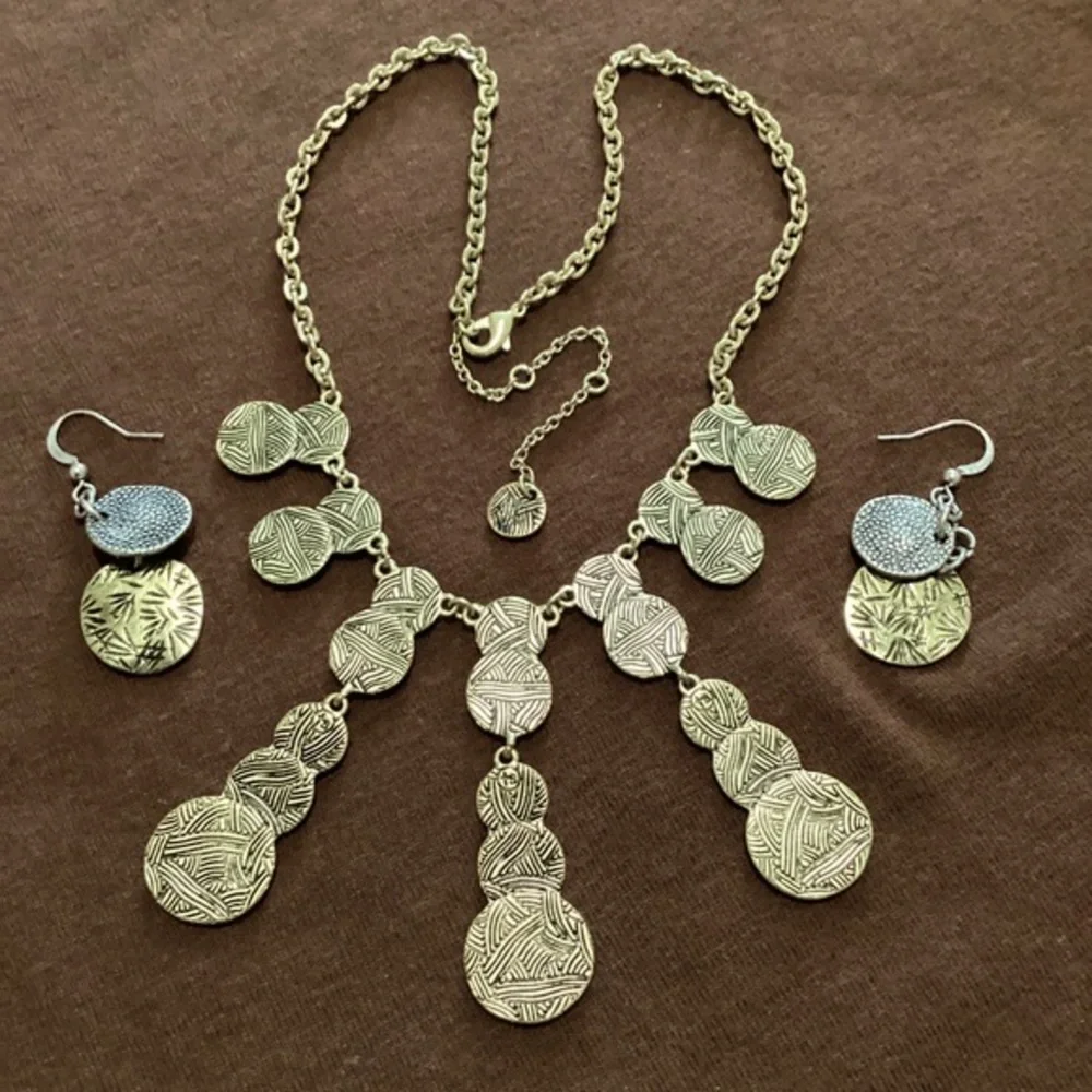 The Sak Gold Tone Black Weave Pattern Aztec Style Coin Drop Statement Necklace - Picture 8 of 10